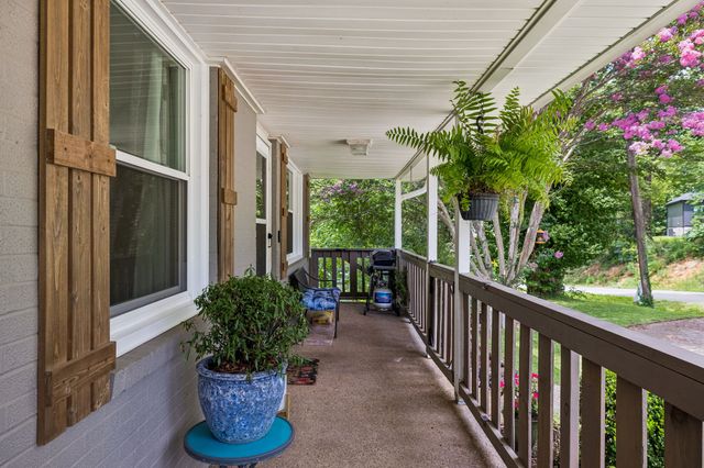 1109 Taylor Town Rd, White Bluff, TN 37187
