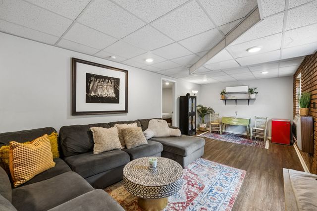 1109 Taylor Town Rd, White Bluff, TN 37187