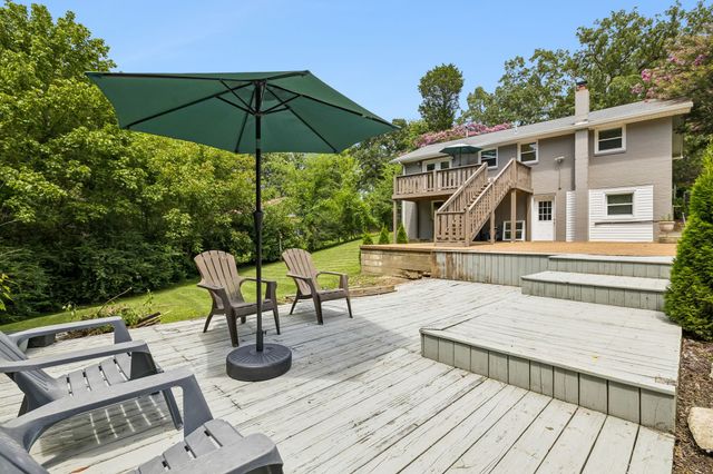 1109 Taylor Town Rd, White Bluff, TN 37187