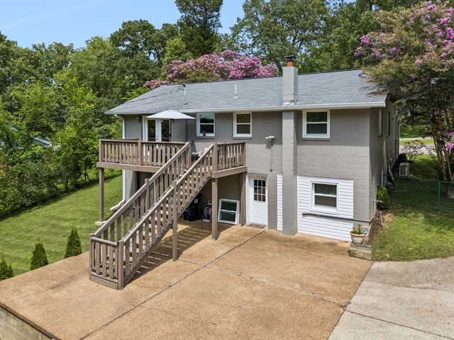 1109 Taylor Town Rd, White Bluff, TN 37187