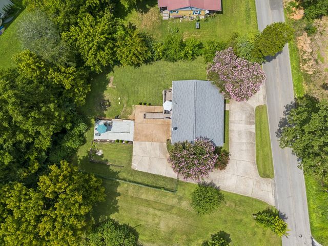 1109 Taylor Town Rd, White Bluff, TN 37187