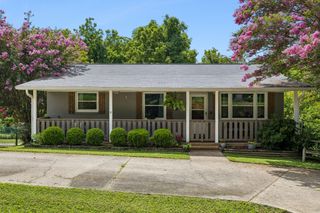 1109 Taylor Town Rd, White Bluff, TN 37187