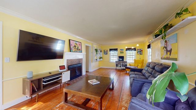 110 Cross St, Andover, MA 01810