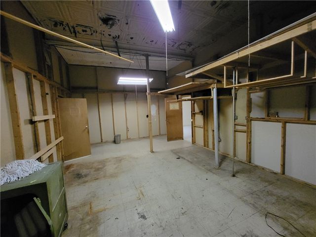 2013 Noble Street, Swissvale, PA 15218
