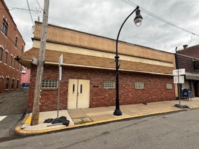 2013 Noble Street, Swissvale, PA 15218