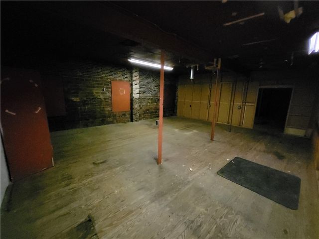 2013 Noble Street, Swissvale, PA 15218
