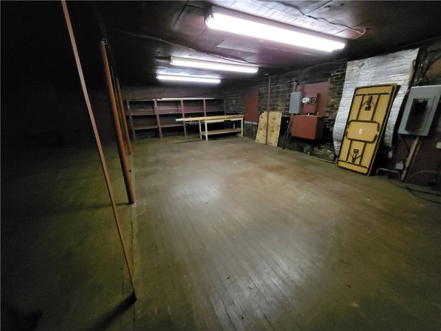 2013 Noble Street, Swissvale, PA 15218