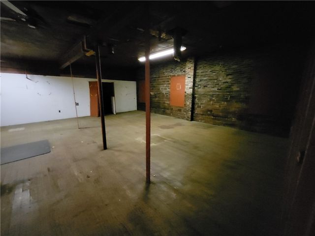 2013 Noble Street, Swissvale, PA 15218