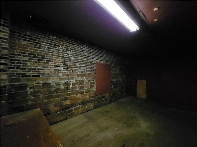 2013 Noble Street, Swissvale, PA 15218