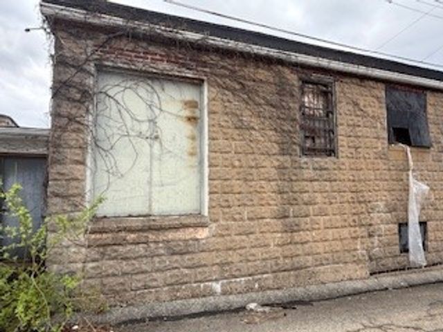 2013 Noble Street, Swissvale, PA 15218