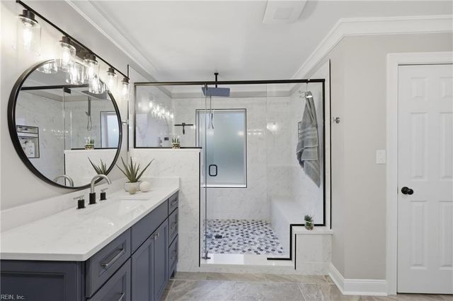 2557 Five Point CT, Virginia Beach, VA 23454