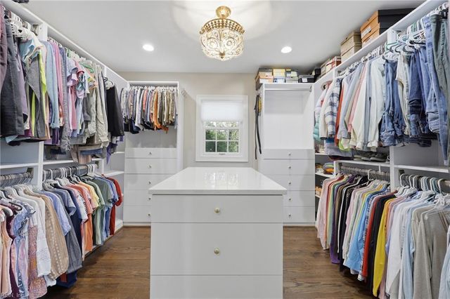 2557 Five Point CT, Virginia Beach, VA 23454