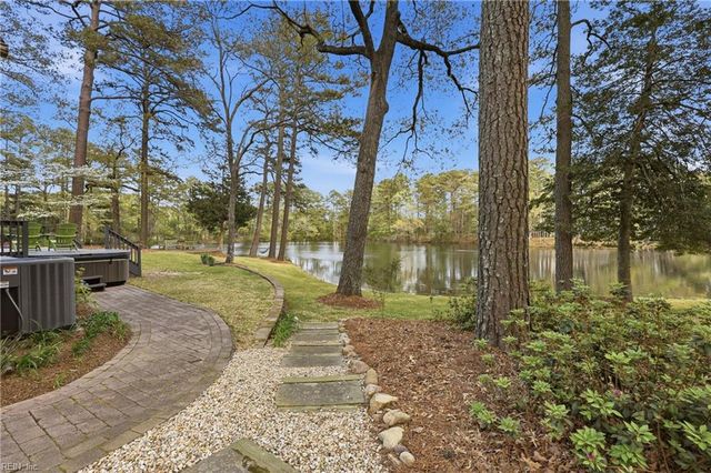 2557 Five Point CT, Virginia Beach, VA 23454