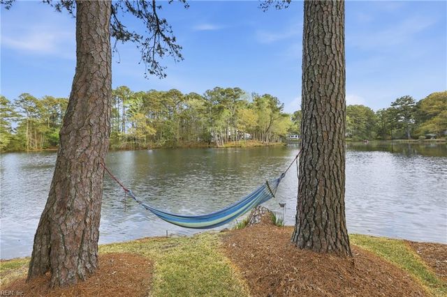 2557 Five Point CT, Virginia Beach, VA 23454