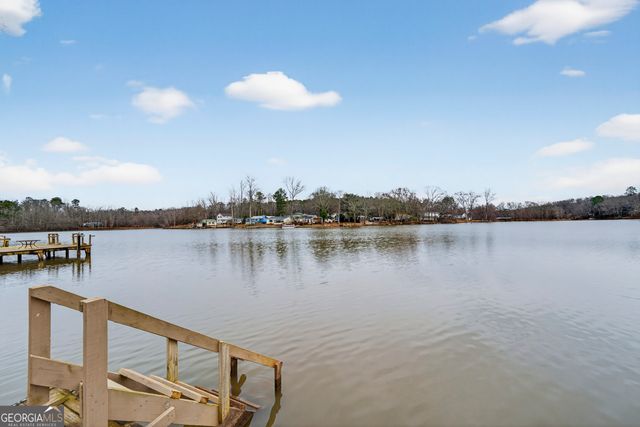 126 Elizabeth Circle, Jackson, GA 30233