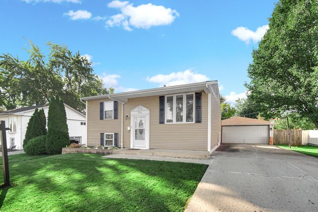 323 Karen Avenue, Romeoville, IL 60446