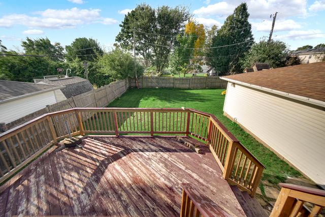 323 Karen Avenue, Romeoville, IL 60446