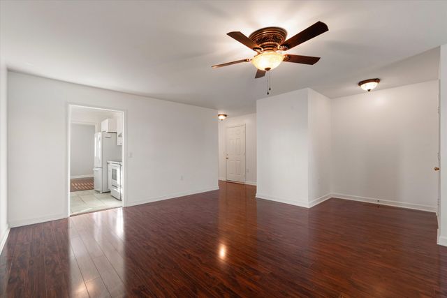 717 Mount Carmel Pl, Nashville, TN 37205