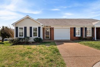 717 Mount Carmel Pl, Nashville, TN 37205