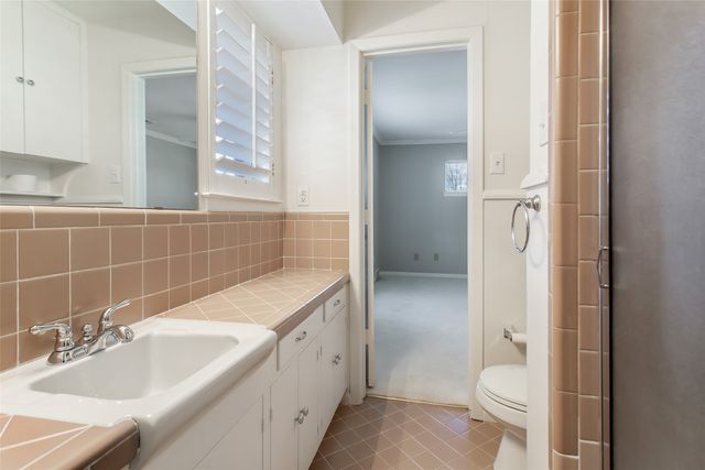 6926 Colfax Drive, Dallas, TX 75231