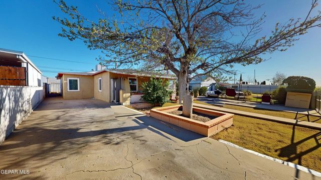 3829 MCCONNELL Avenue, El Paso, TX 79904