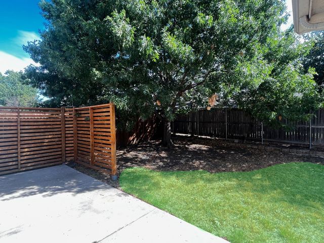 1429 Samantha Creek Drive, Little Elm, TX 75068