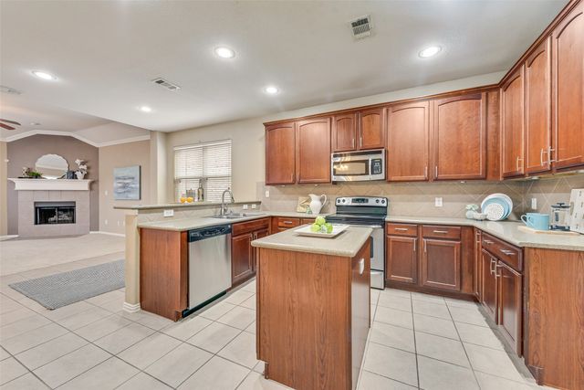 1429 Samantha Creek Drive, Little Elm, TX 75068