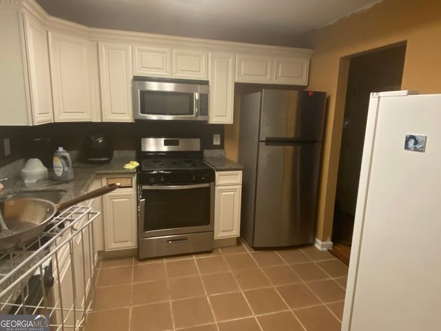 305 Fennel Way SW, Atlanta, GA 30331