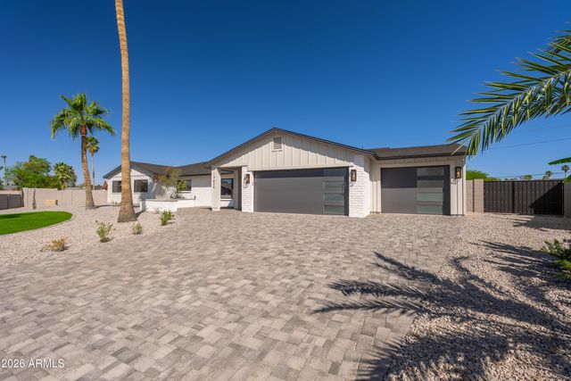 13634 N 51ST Place, Scottsdale, AZ 85254