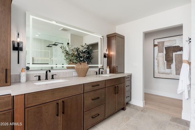 13634 N 51ST Place, Scottsdale, AZ 85254