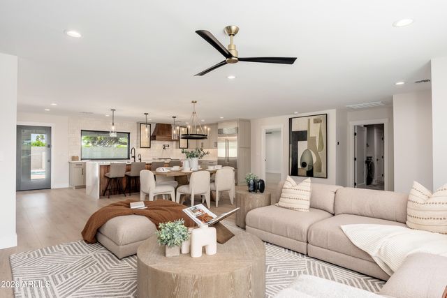 13634 N 51ST Place, Scottsdale, AZ 85254