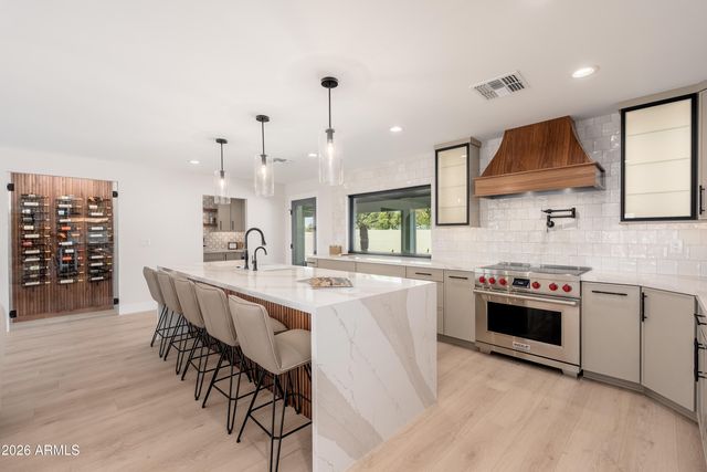 13634 N 51ST Place, Scottsdale, AZ 85254