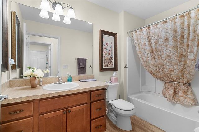 2403 CARRIAGE HILL WAY, The Villages, FL 32162