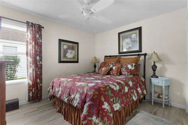 2403 CARRIAGE HILL WAY, The Villages, FL 32162