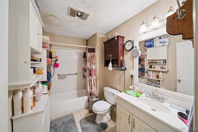 22352 W Coyote Trail, Sand Springs, OK 74063