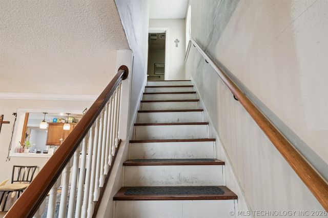 22352 W Coyote Trail, Sand Springs, OK 74063