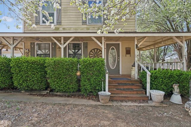 22352 W Coyote Trail, Sand Springs, OK 74063