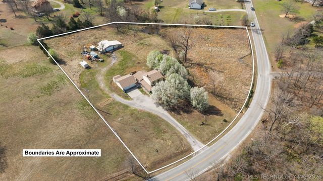 22352 W Coyote Trail, Sand Springs, OK 74063