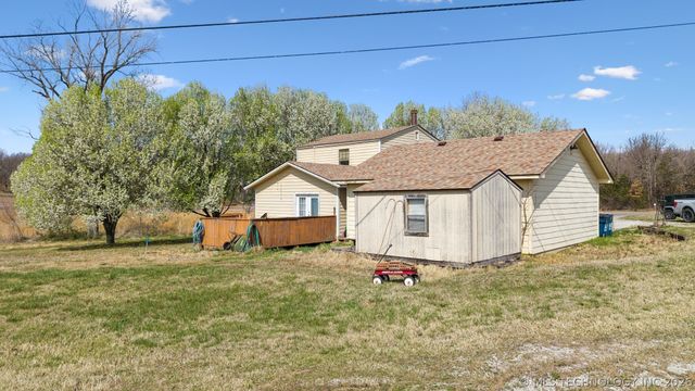 22352 W Coyote Trail, Sand Springs, OK 74063