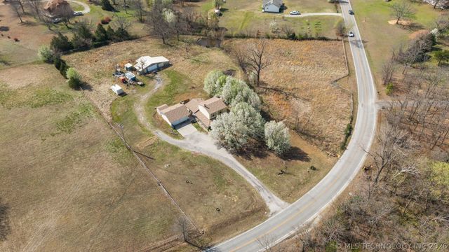 22352 W Coyote Trail, Sand Springs, OK 74063