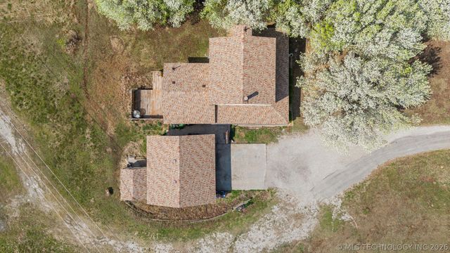 22352 W Coyote Trail, Sand Springs, OK 74063