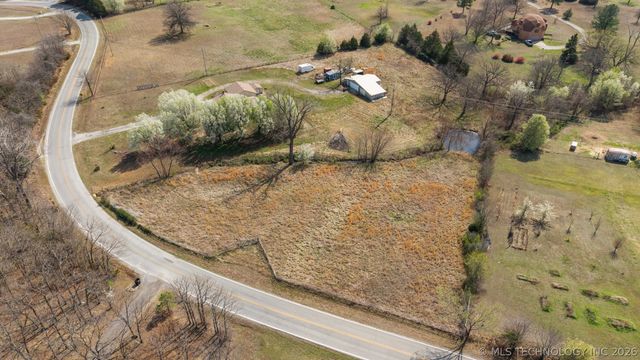 22352 W Coyote Trail, Sand Springs, OK 74063