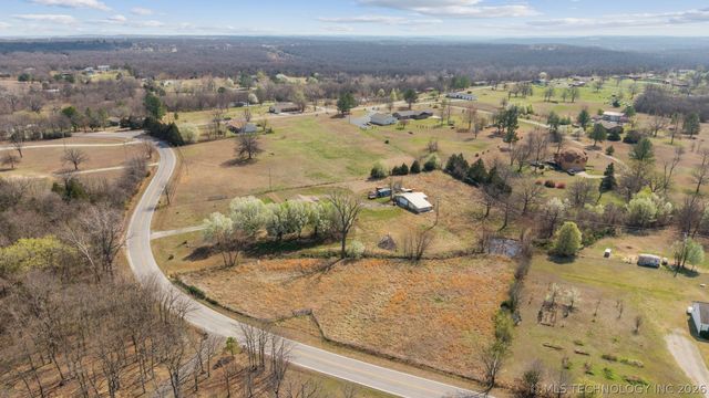 22352 W Coyote Trail, Sand Springs, OK 74063