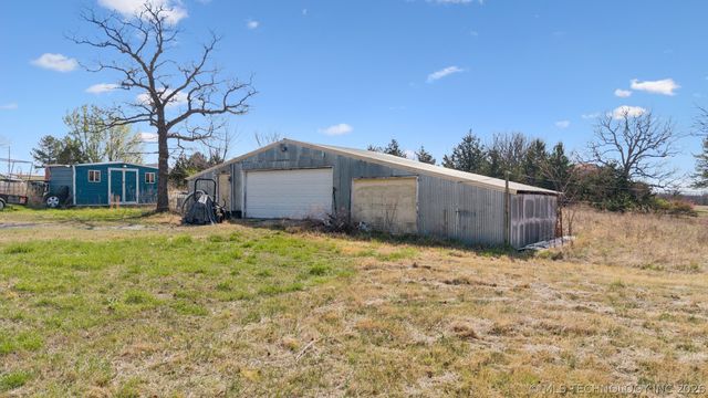 22352 W Coyote Trail, Sand Springs, OK 74063