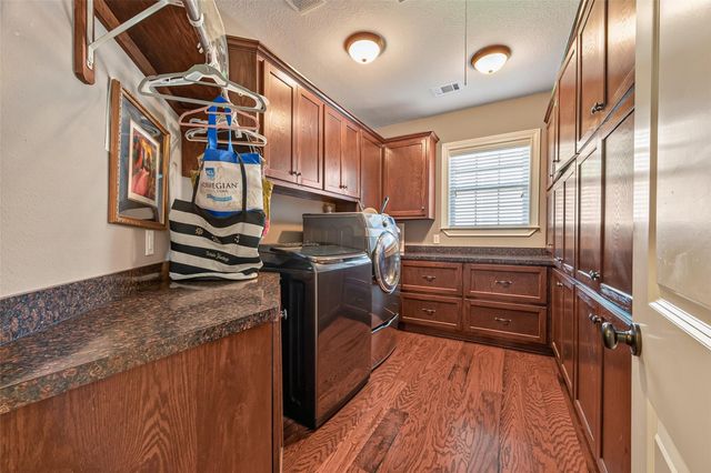 2311 Flamingo Street, New Caney, TX 77357