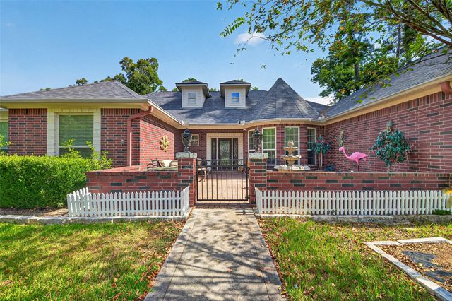 2311 Flamingo Street, New Caney, TX 77357