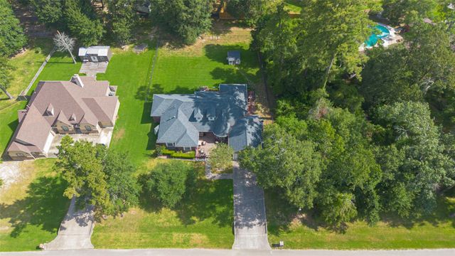 2311 Flamingo Street, New Caney, TX 77357