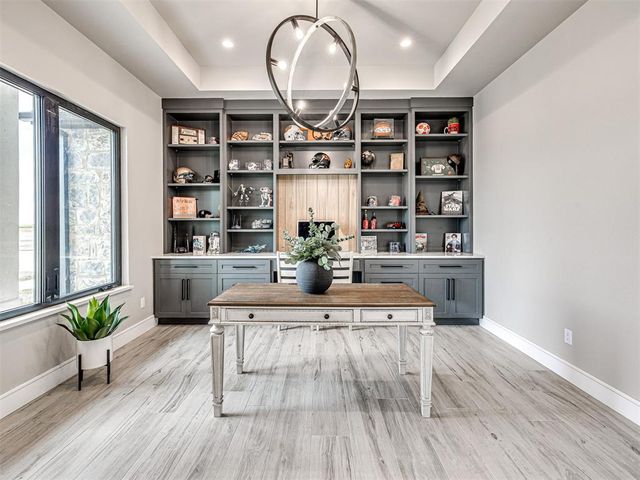 24500 N Council Road, Edmond, OK 73025