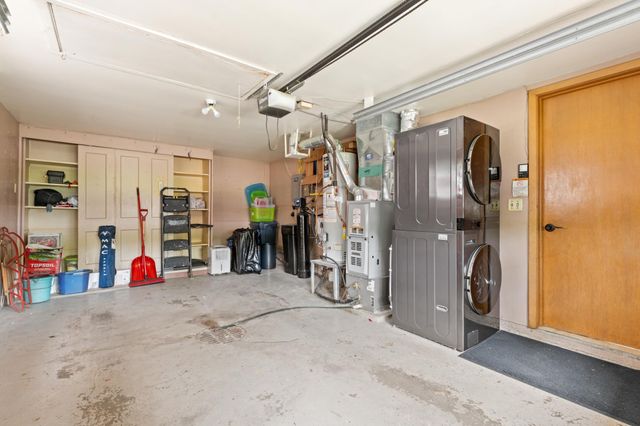 1426 Graham Court SE, Rochester, MN 55904