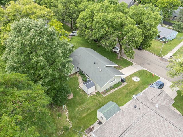 1426 Graham Court SE, Rochester, MN 55904